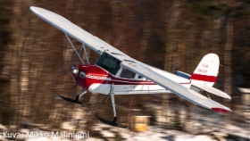 Cessna_140_OH-CSX_Mikko_Maliniemi_2.jpg&width=280&height=500