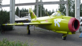 MiG-17.jpg&width=280&height=500