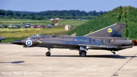 Saab_35S_Draken_DK-219_Petri_Tuominen.jpg&width=280&height=500